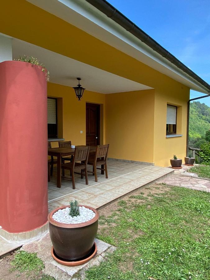 Finca La Cuesta Onís Екстериор снимка